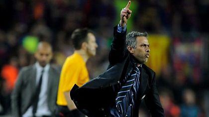 «Αφήστε τον Μουρίνιο να κάνει τη δουλειά του»!