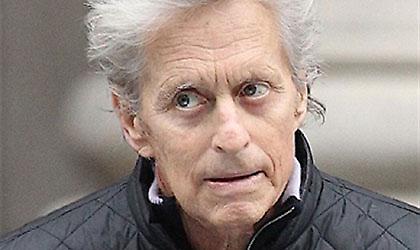 Σκιά του εαυτού του ο Μάικλ Ντάγκλας