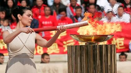 Παρουσιάστηκε η Δάδα των Special Olympics Αθήνα 2011