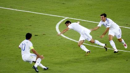 Ξεσήκωσέ μας, όπως οι U2!