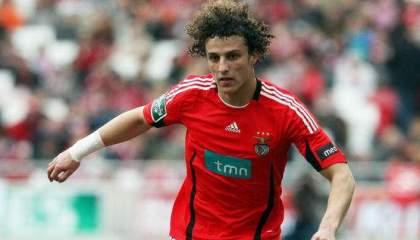 «Ξηλώνεται» για Νταβίντ Λουίς η Μίλαν