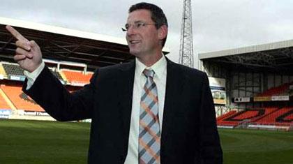 «Τρίζει» η καρέκλα του Λεβάιν!