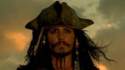 Ο «Τζάκ Σπάροου» πήρε τη… σάκα του (vid)