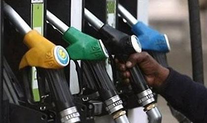 Με το βλέμμα στις αντλίες!