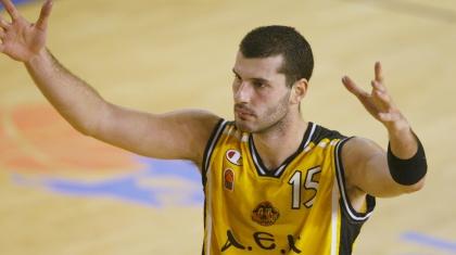 «Μύρισε» Κακιούζης στην ΑΕΚ!