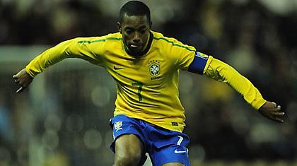 Μενέσες: «Πιο ώριμος ο Ρομπίνιο»