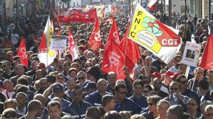 «Μήνυμα» Paris σε Sarkozy!