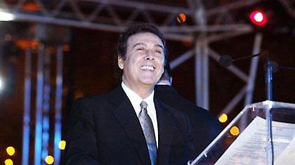 Αδέλφια μου, αλήτες, λεφτά...