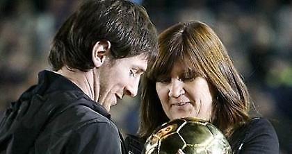 Υπό το βλέμμα της αδυναμίας του ο Μέσι