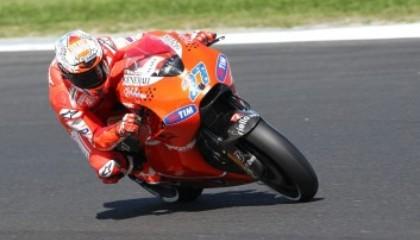 Τρίτωσε το...καλό!