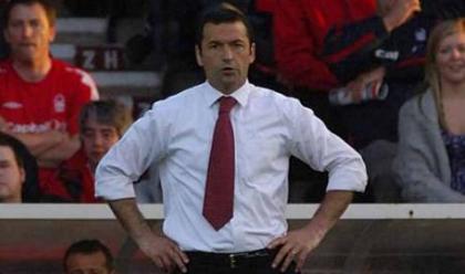 «Καρακάξα» για τον πάγκο της Χιμπέρνιαν