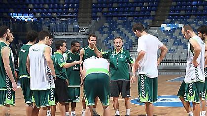 «Μισή» η Ουνικάχα στην πρεμιέρα