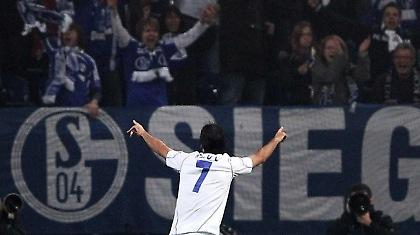 Την στέλνει στο πλεκτό...