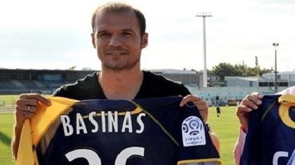 Παρελθόν από την Αρλ ο Μπασινάς