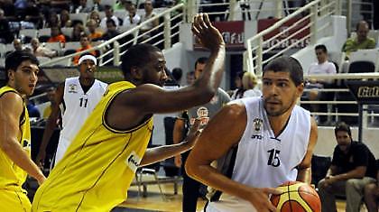 Με τον πρόεδρο παρόντα…