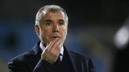 Football League: «Βεντέτα»