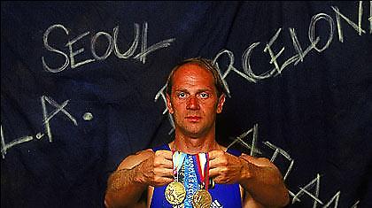 «Έφυγε» ο Αντι Χολμς