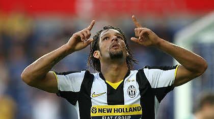 «Νοκ άουτ» ο Αμάουρι