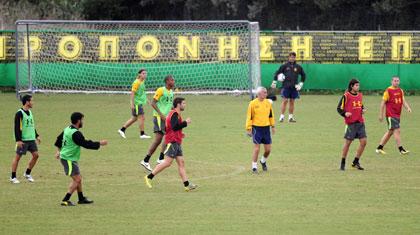 Σε αναζήτηση επιθετικού…