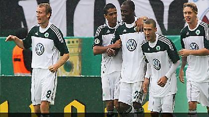 Πρόκριση για «λύκους» και «τράγους»