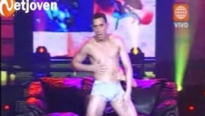 Στριπτίζ από πρώην παίκτη του ΠΑΟΚ (video)