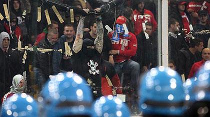 «Βαρύς πέλεκυς περιμένει τη Σερβία»!