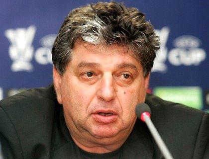 «Άσφαιρο» ντεμπούτο για Σουμ