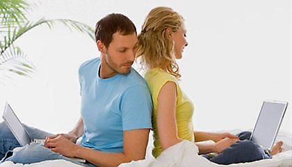 Facebook... πες μου πότε θα χωρίσω;