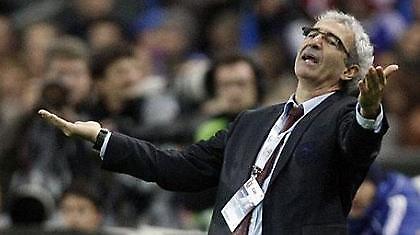 Χοντραίνει το παιχνίδι ο Ντομενέκ