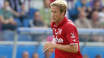 Απομακρύνεται η Τβέντε