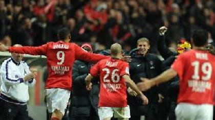 Θα μπορούσε πιο άνετα... (video)