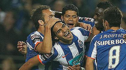 Τους κάνει πλάκα…