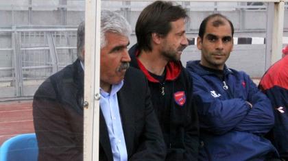 Στο πλάι του Παράσχου ο Μάντζιος