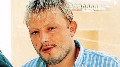 «Εσένα, θα σε κανονίσει η Σέχτα…»