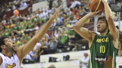 Κλείνει Γιασάιτις η Μπαρτσελόνα