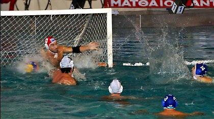 «Πρεμιέρα με το… δεξί»