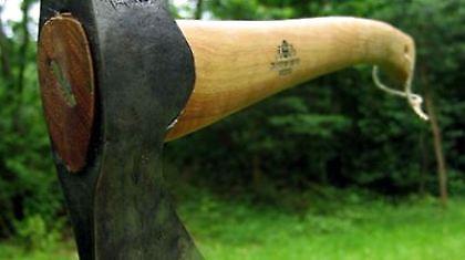 «Τσεκούρι» και «ψαλίδι»!