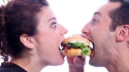 Ο γάμος προσθέτει…κιλά!