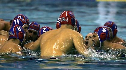 «Κυανέρυθρο» προβάδισμα στον εμφύλιο