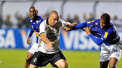 Πριν βγει να «τραγουδήσει» ο χοντρός (video)