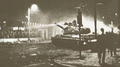 1973 – 2010 : «Εδώ Πολυτεχνείο…»