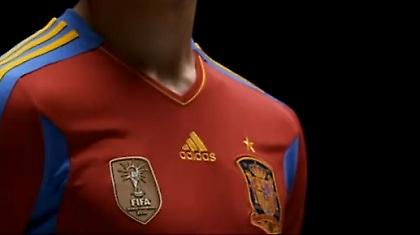 Η νέα φανέλα της Ισπανίας (video)