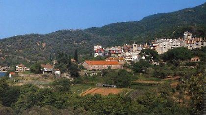 Τρεις έξω, τρεις μέσα!