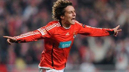 Πρώτος στόχος για Τσέλσι ο Νταβίντ Λουίς