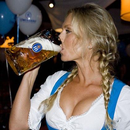 «…και πίνω μπύρες, πίνω μπύρες…»