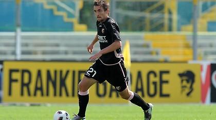 Μάχη Τσέλσι-Λίβερπουλ για Μπατσίνοβιτς