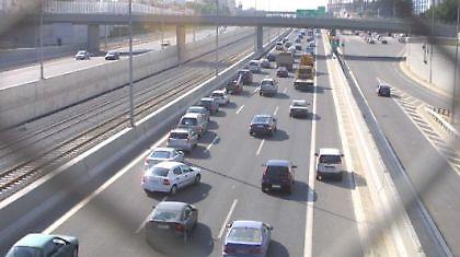 Φουμάρω και οδηγώ στην Αττική Οδό…