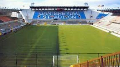 Στο… πόδι το Μπριζ