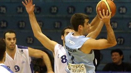 «Ρόπαλο» κρατούσε ο Κολοσσός