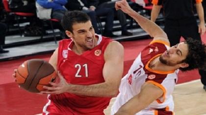 Χαλπερίν αντί Έρτσεγκ στην Α1